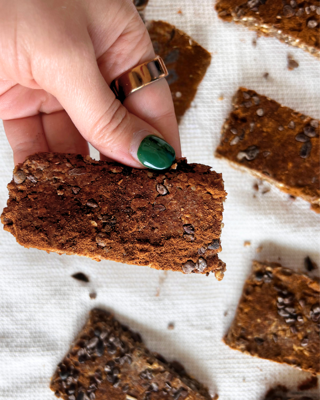 Cinnamon Cashew Crunch Bar